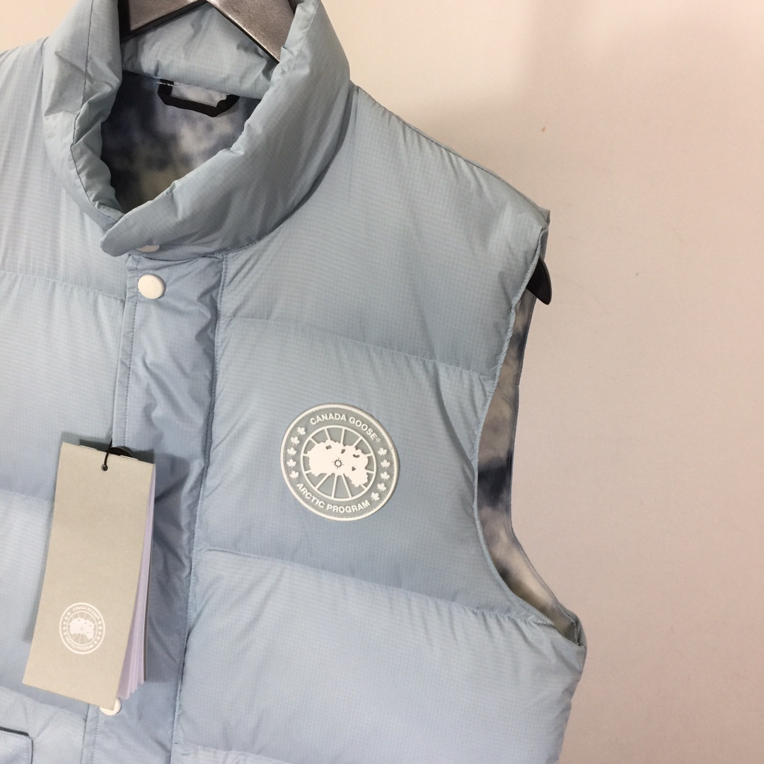 Canada Goose Down Vest - DesignerGu