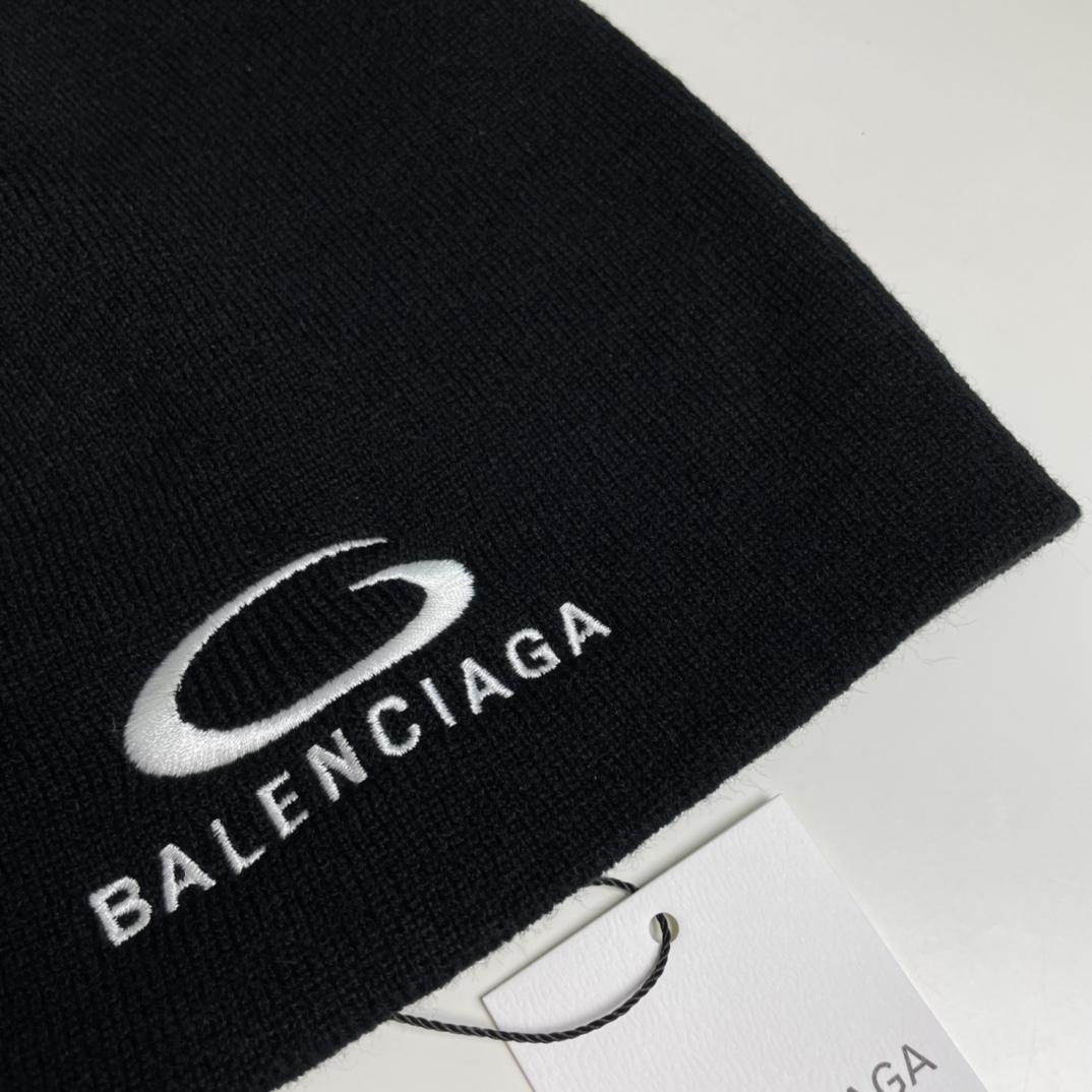 Balenciag Beanie  - DesignerGu