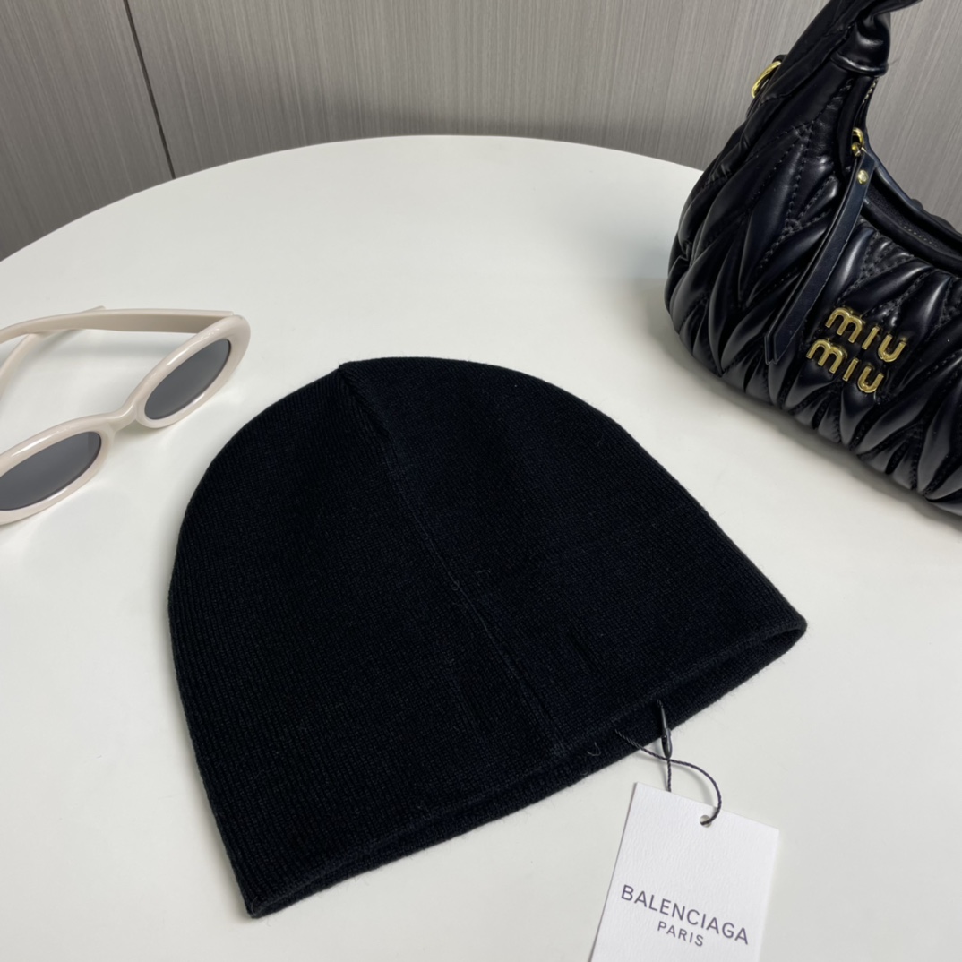 Balenciag Beanie  - DesignerGu