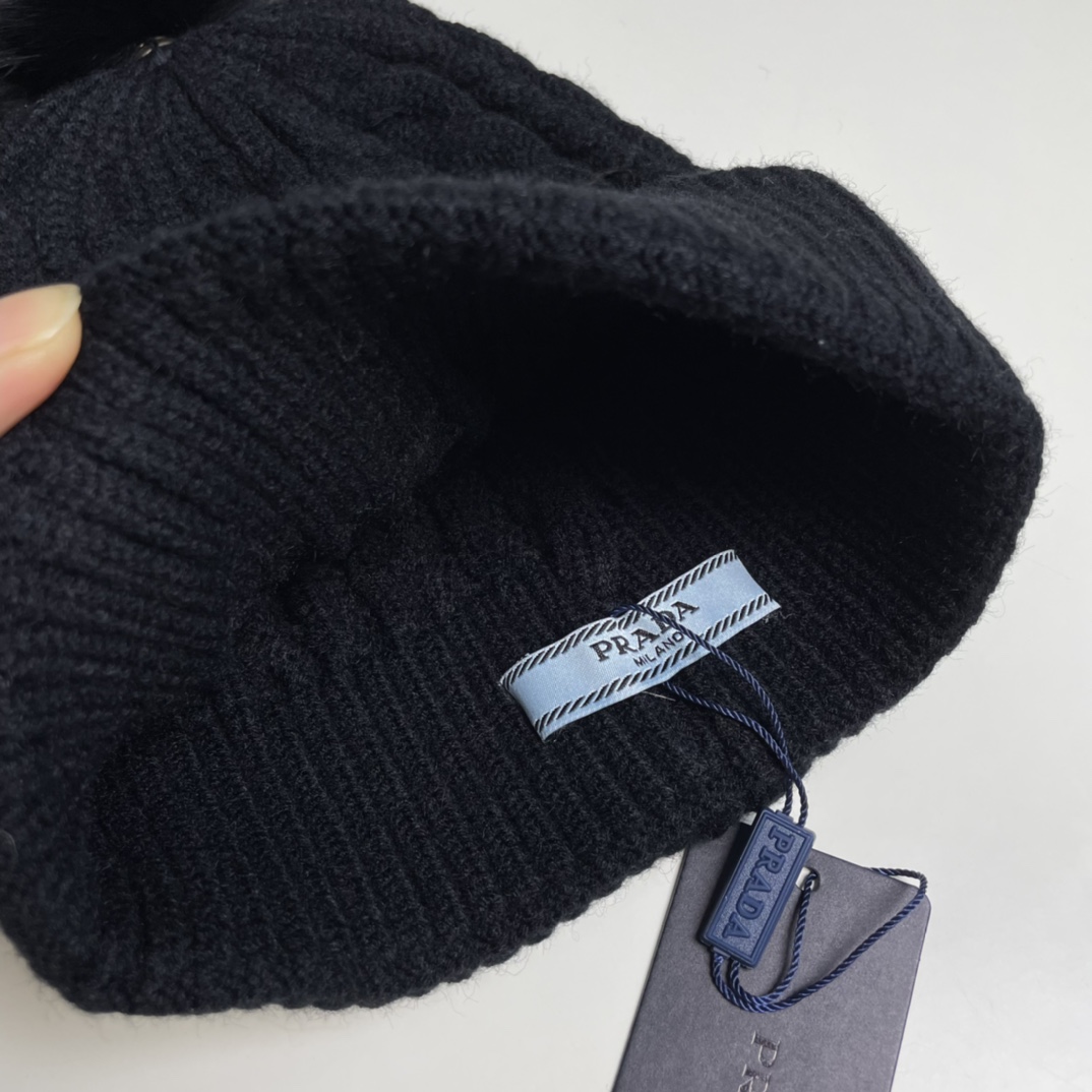 Prada Beanie - DesignerGu