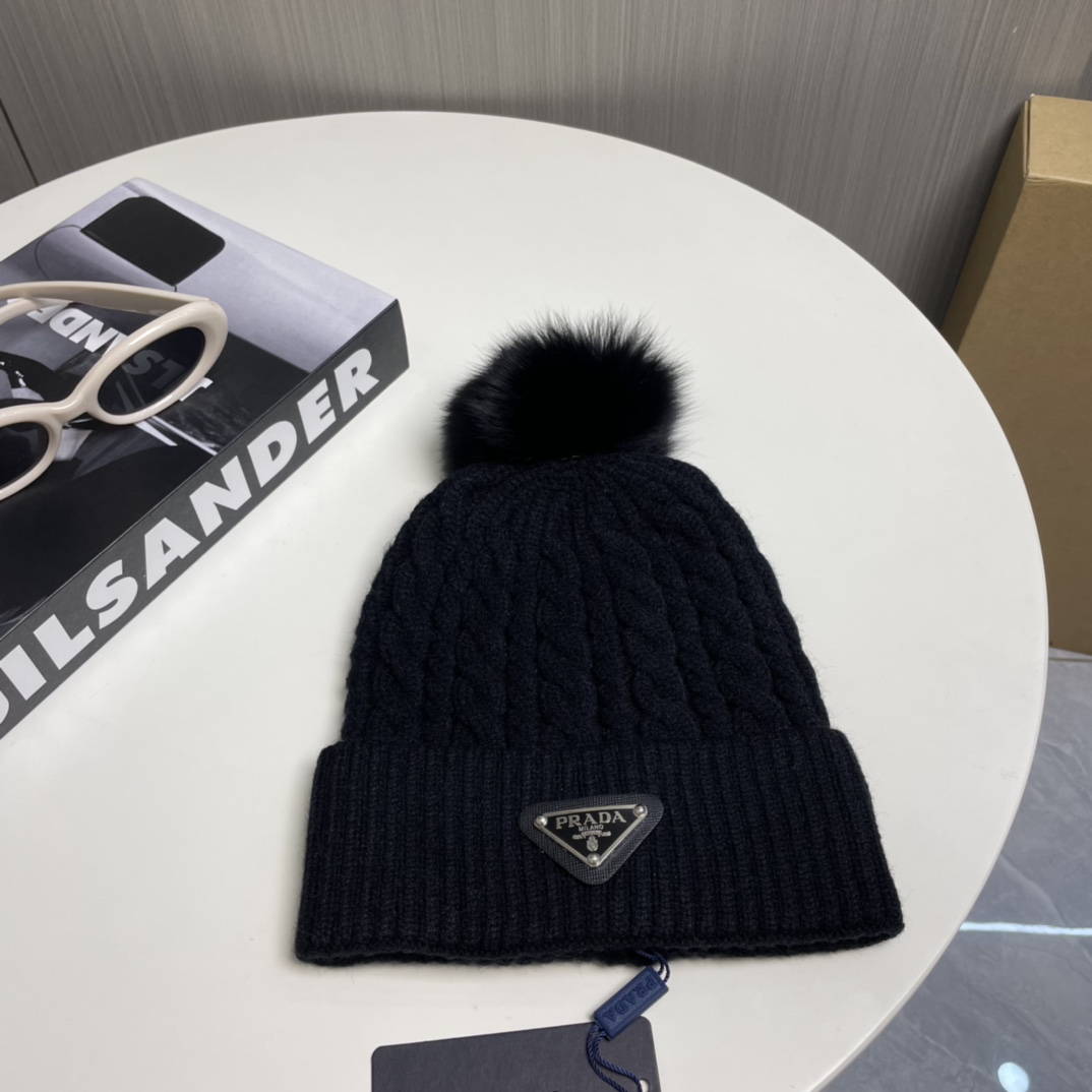 Prada Beanie - DesignerGu