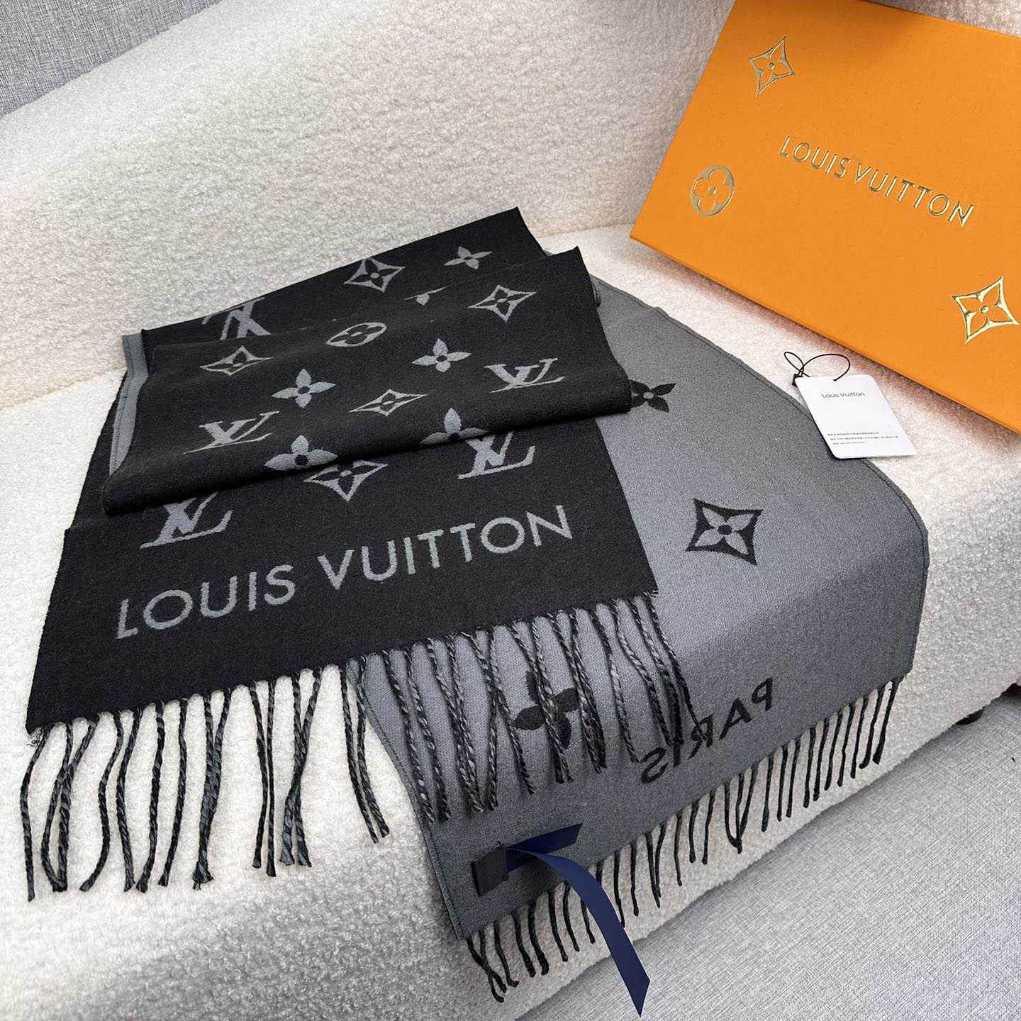 Louis Vuitton All About Monogram Scarf  M79225 - DesignerGu