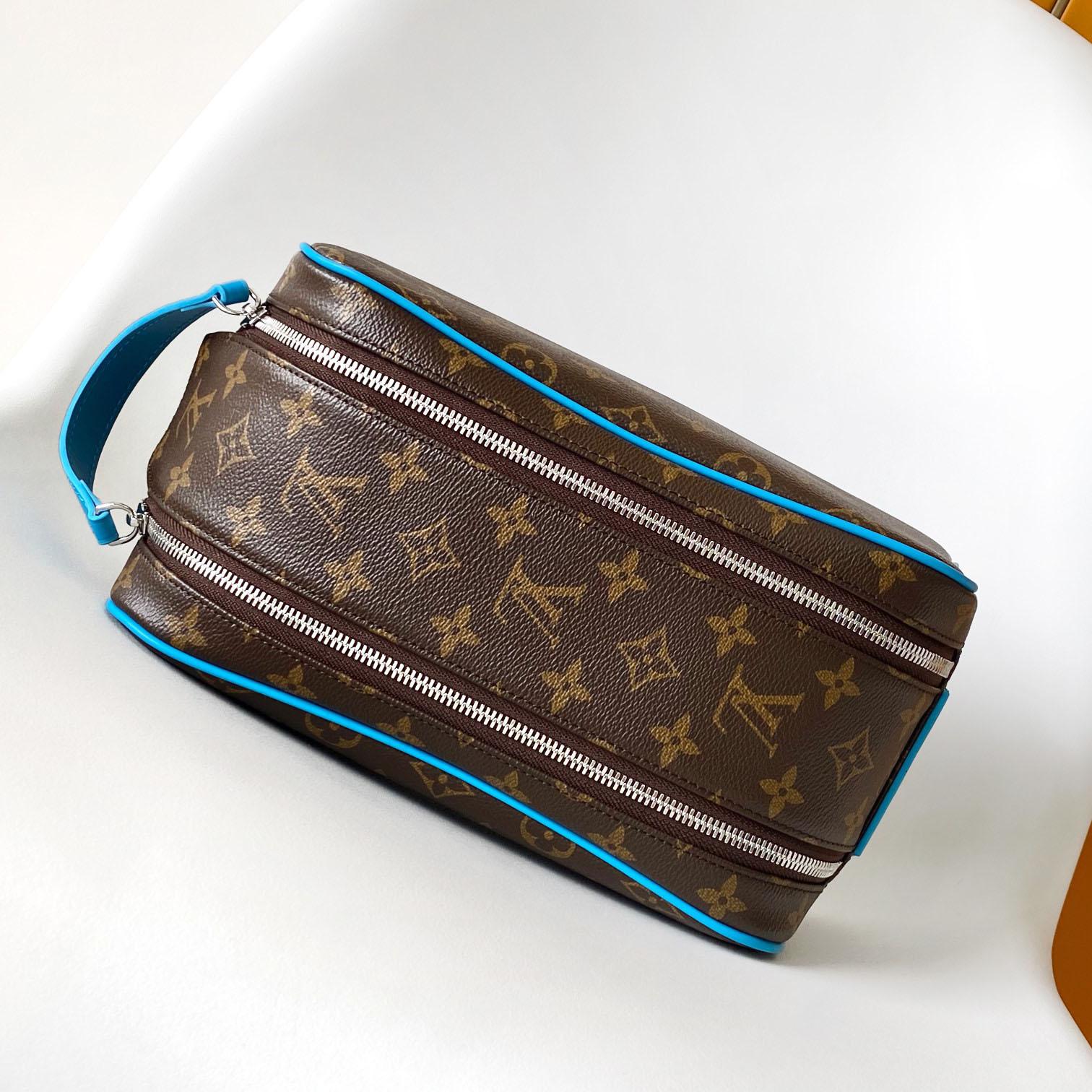 Louis Vuitton Dopp Kit    M12638 - DesignerGu