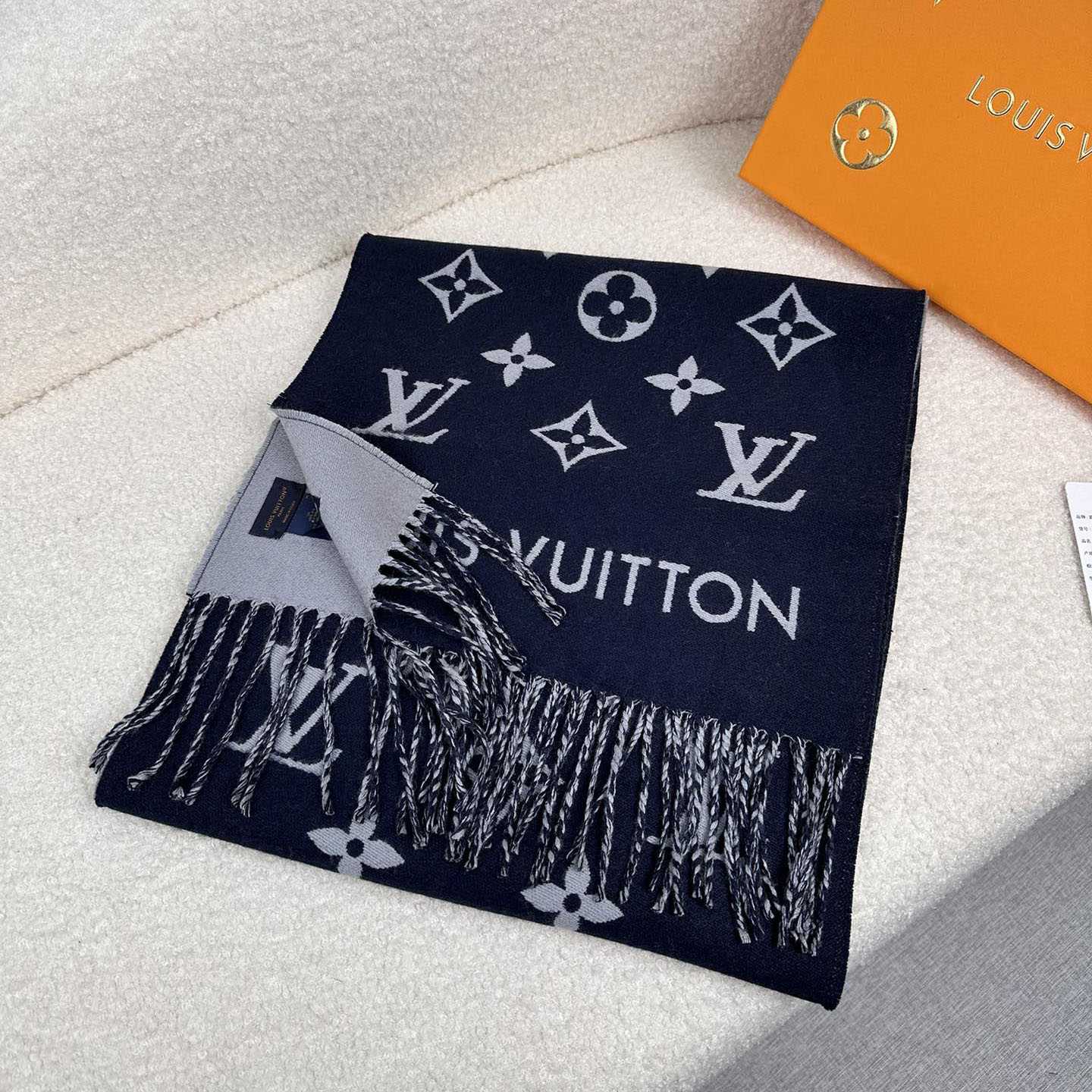 Louis Vuitton All About Monogram Scarf  M79130 - DesignerGu