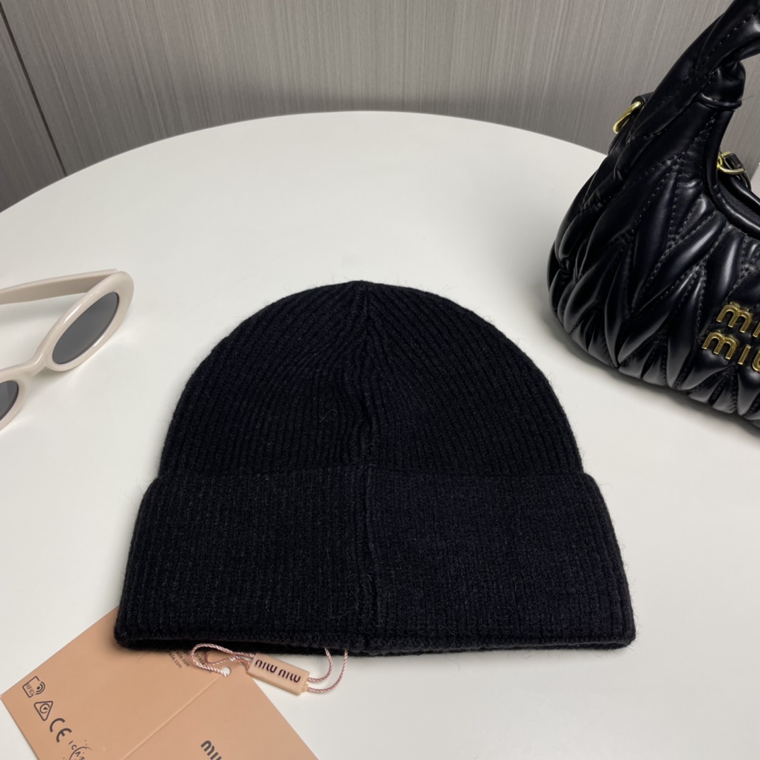 Miu Miu  Beanie  - DesignerGu