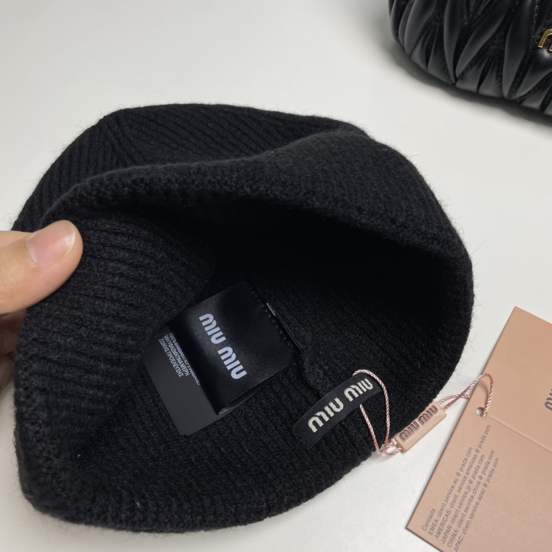 Miu Miu  Beanie  - DesignerGu