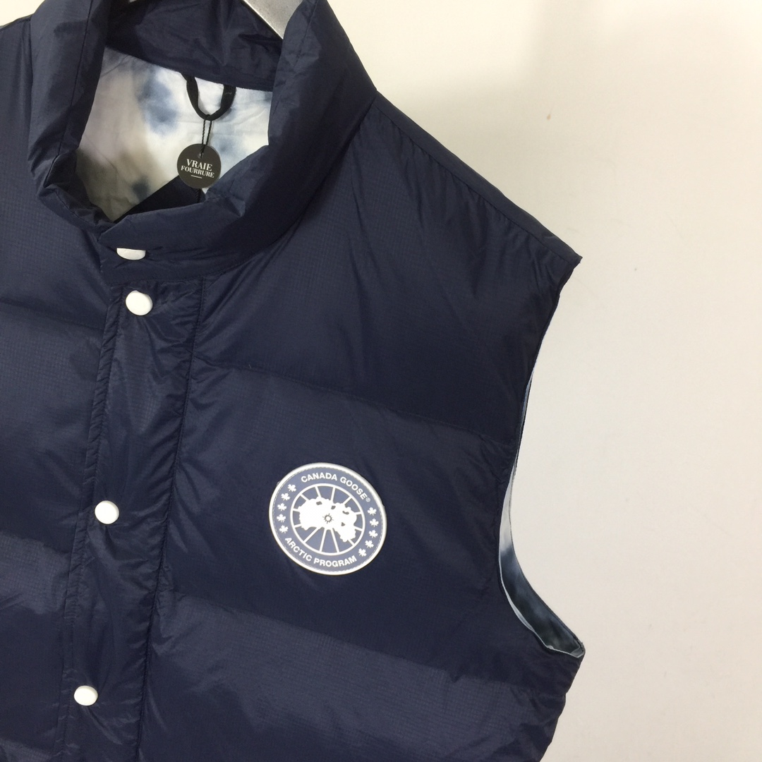 Canada Goose Down Vest - DesignerGu