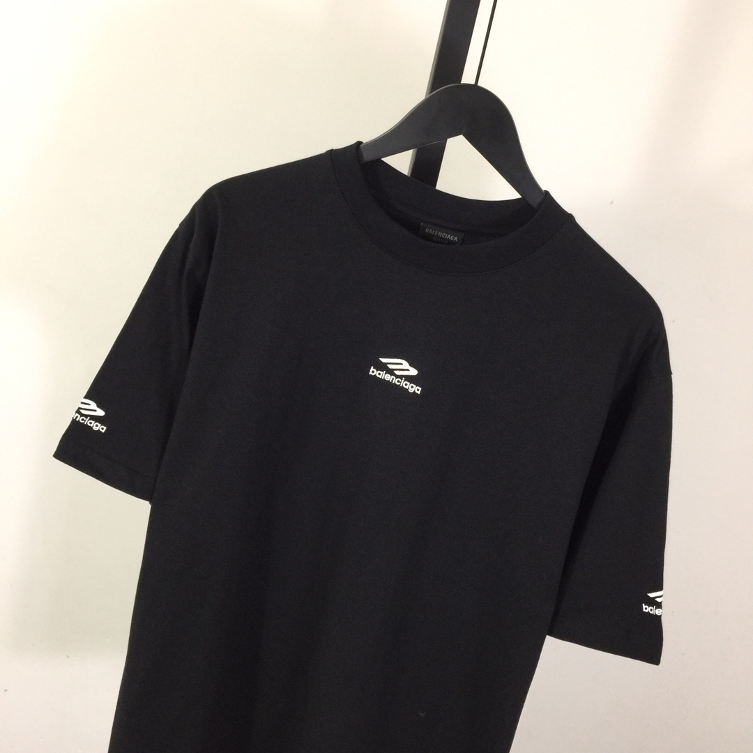 Balenciaga Logo-embroidered T-shirt - DesignerGu