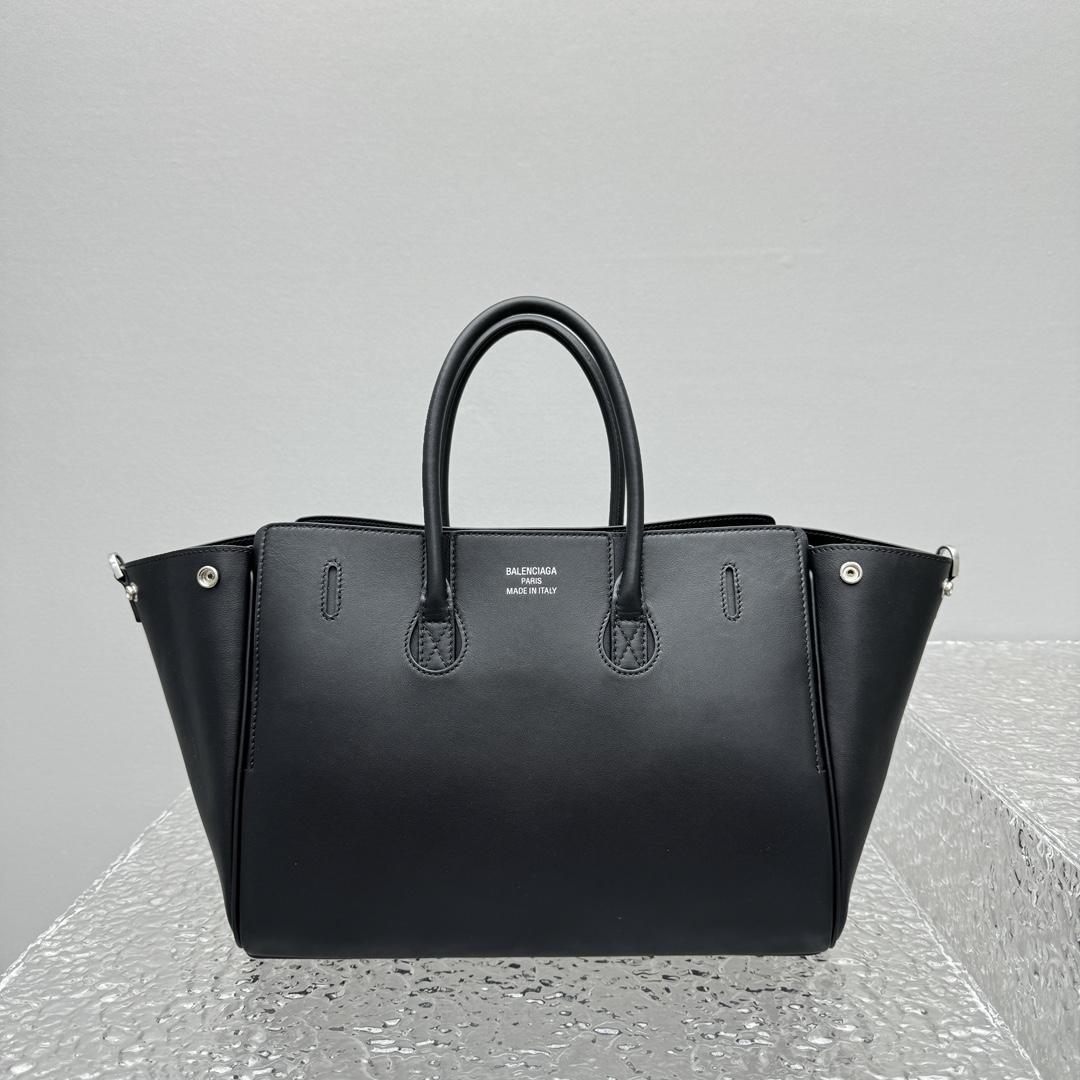 Balenciaga Bel Air Small Carry All Bag in black - DesignerGu