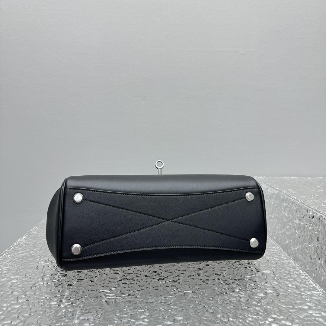 Balenciaga Bel Air Small Carry All Bag in black - DesignerGu