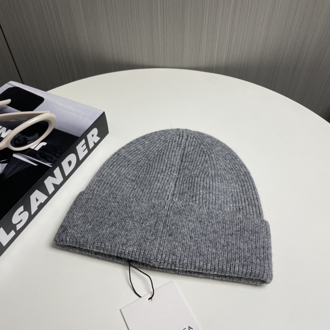 Balenciag Beanie  - DesignerGu