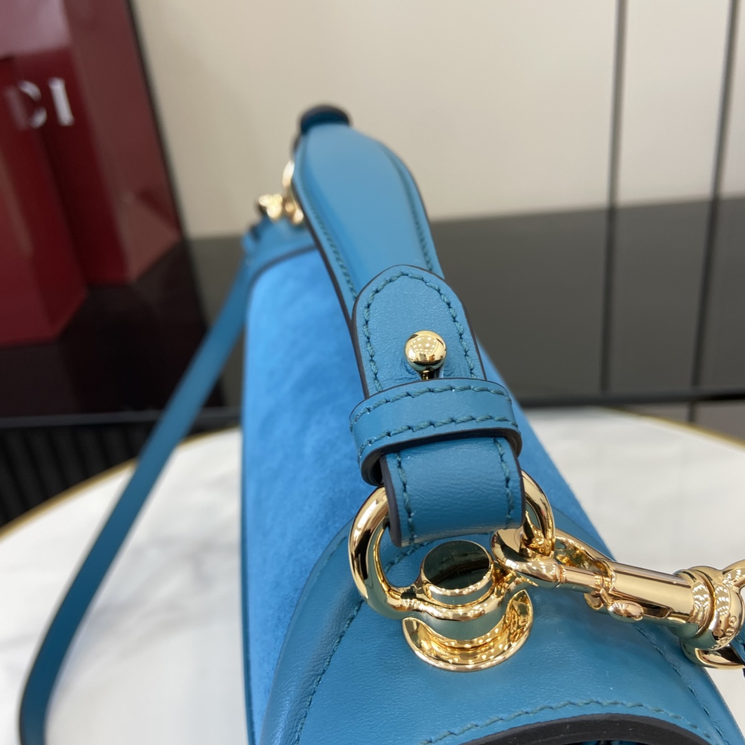 Gucci Blondie Medium Top Handle Bag - DesignerGu