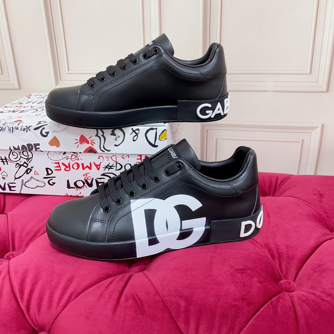 Dolce & Gabbana Logo Printed Portofino Sneakers - DesignerGu