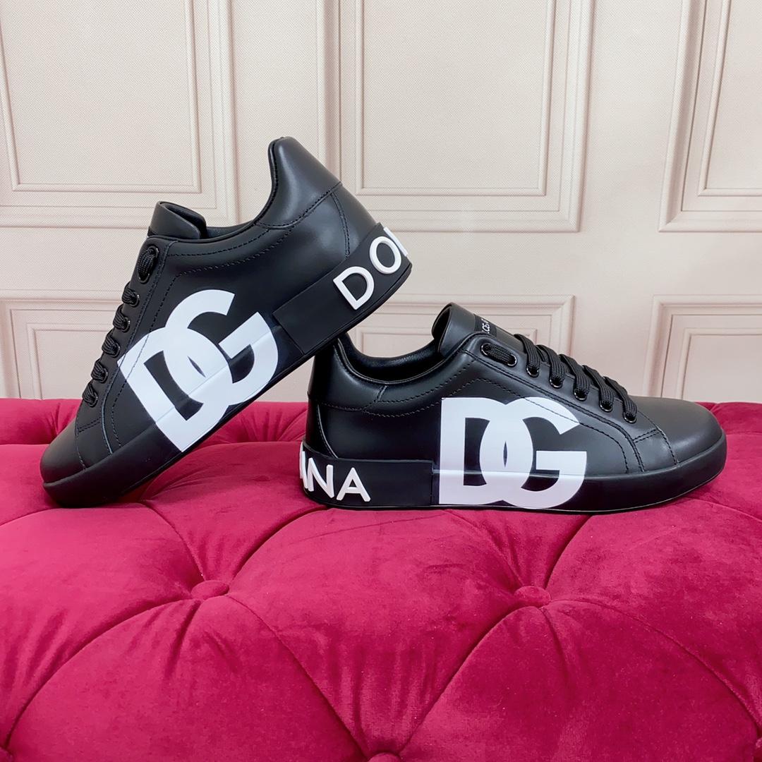 Dolce & Gabbana Logo Printed Portofino Sneakers - DesignerGu