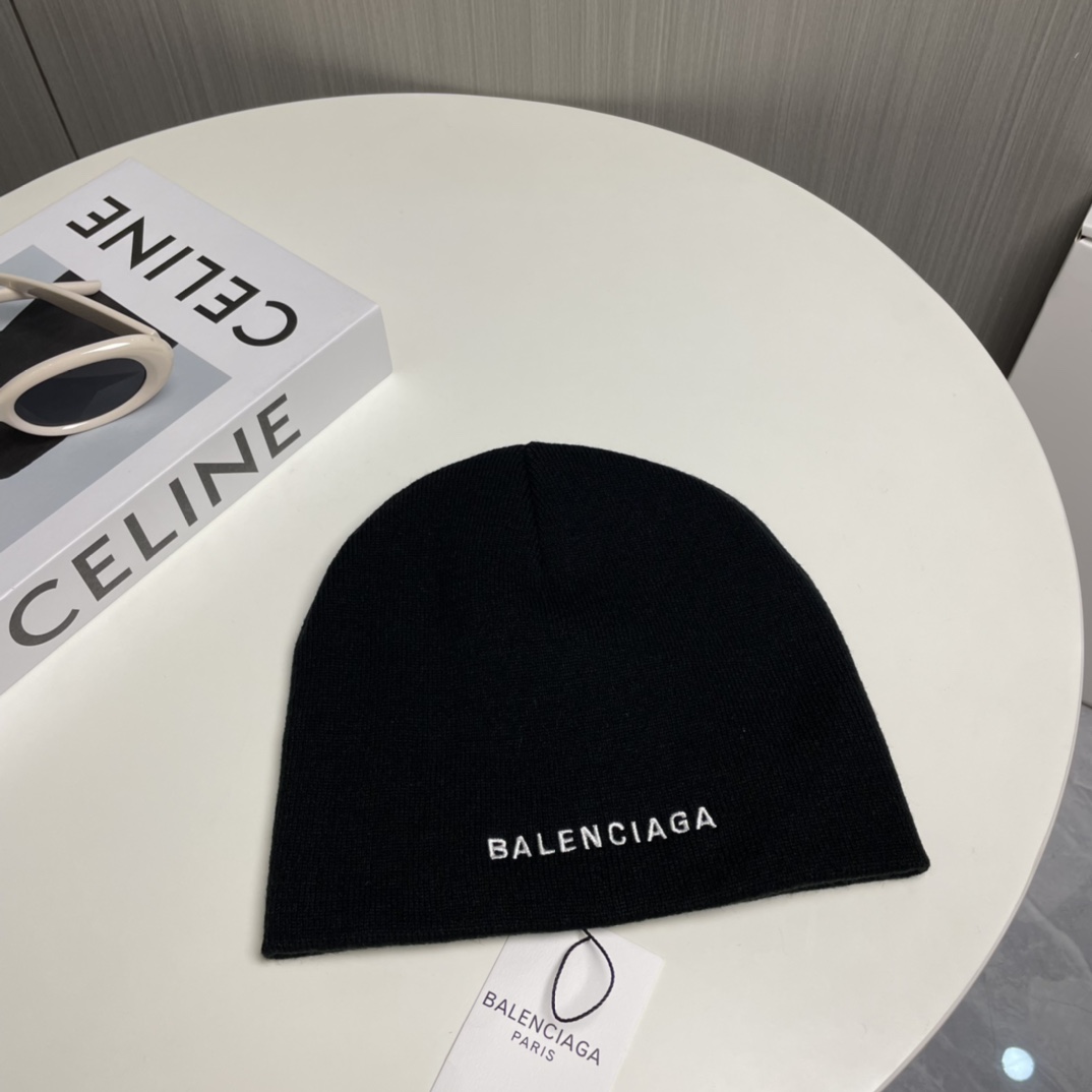 Balenciag Beanie  - DesignerGu