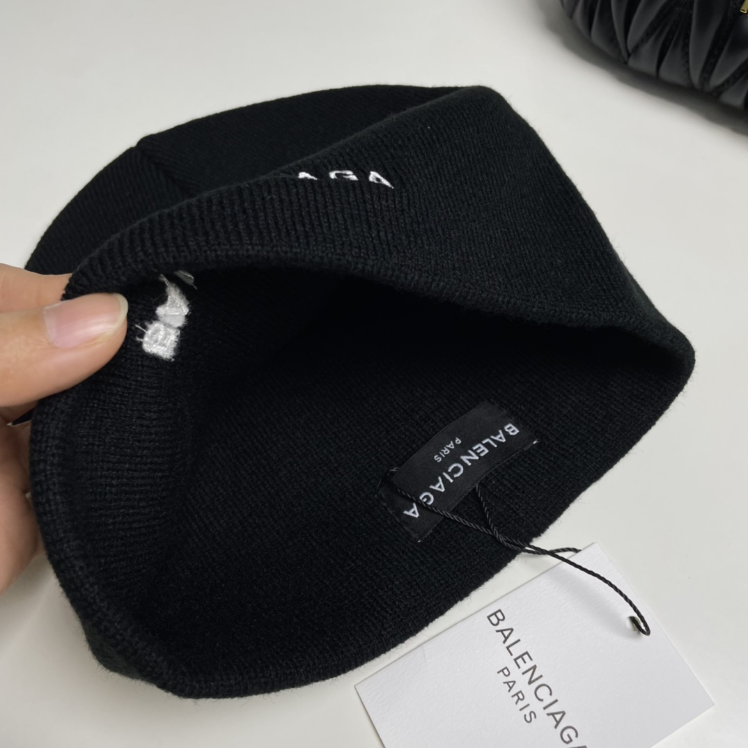 Balenciag Beanie  - DesignerGu