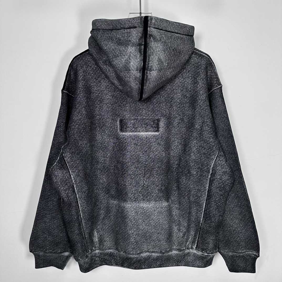 Supreme x MM6 Maison Margiela Foil Box Logo Hoodie - DesignerGu