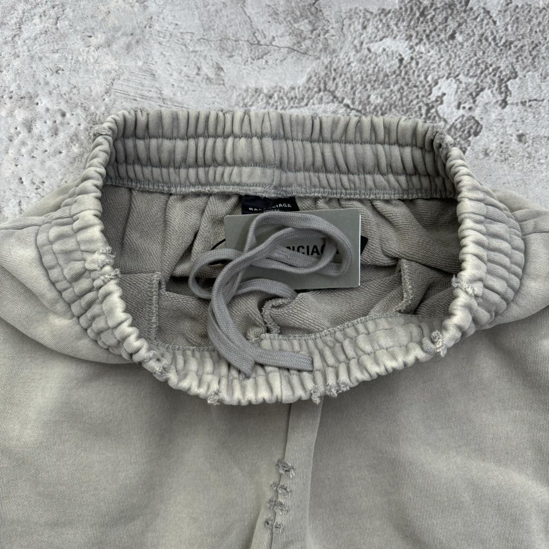 Balenciaga Y2K Baggy Sweatpants In Light Beige - DesignerGu