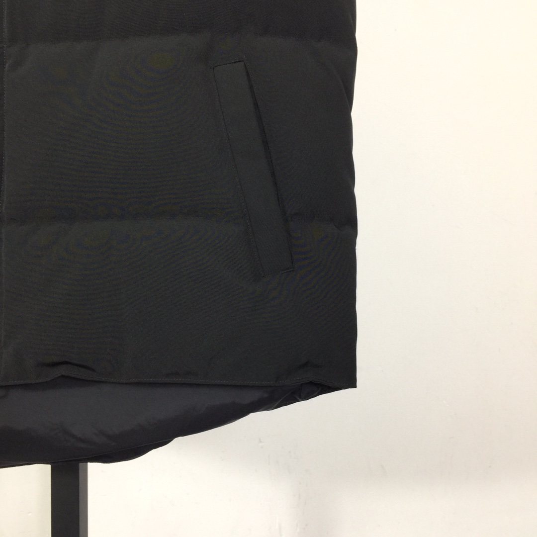 Canada Goose Black Label Down Vest - DesignerGu