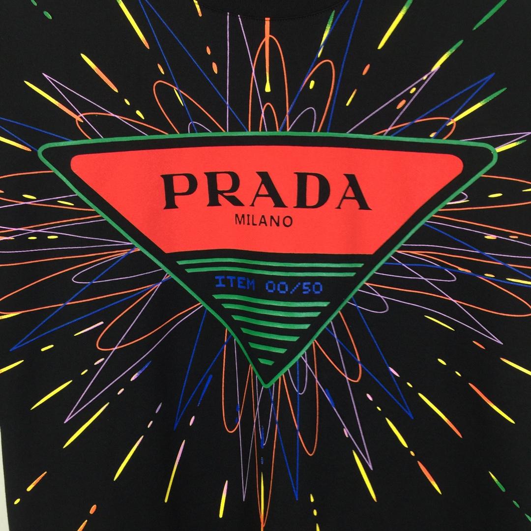 Prada Logo T-Shirt - DesignerGu