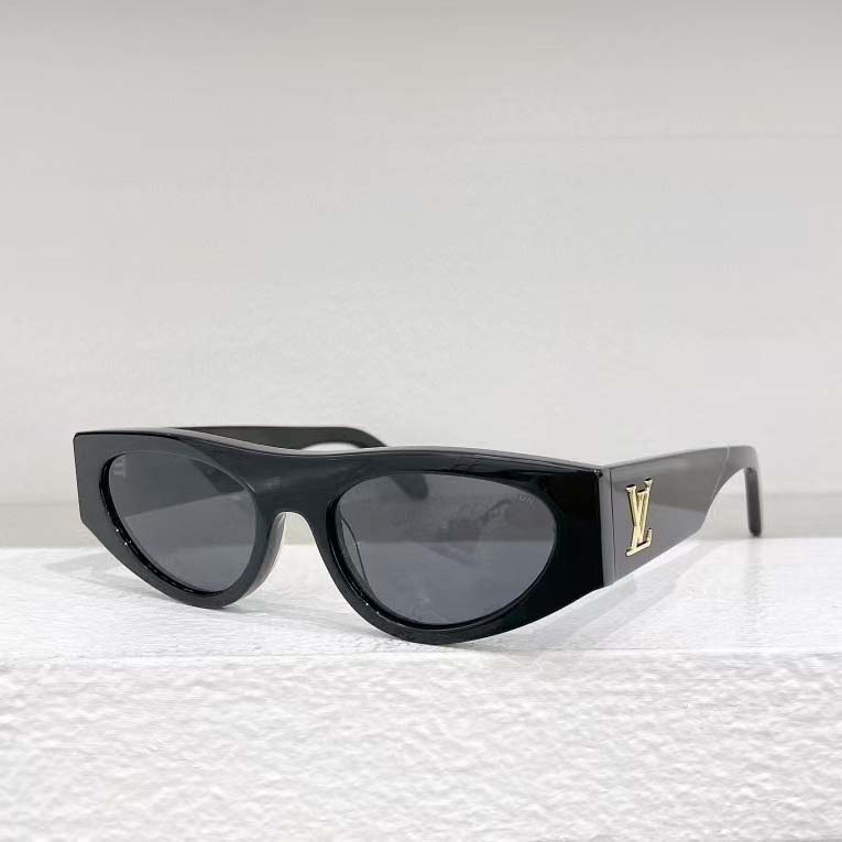 Louis Vuitton Sunglasses   - DesignerGu