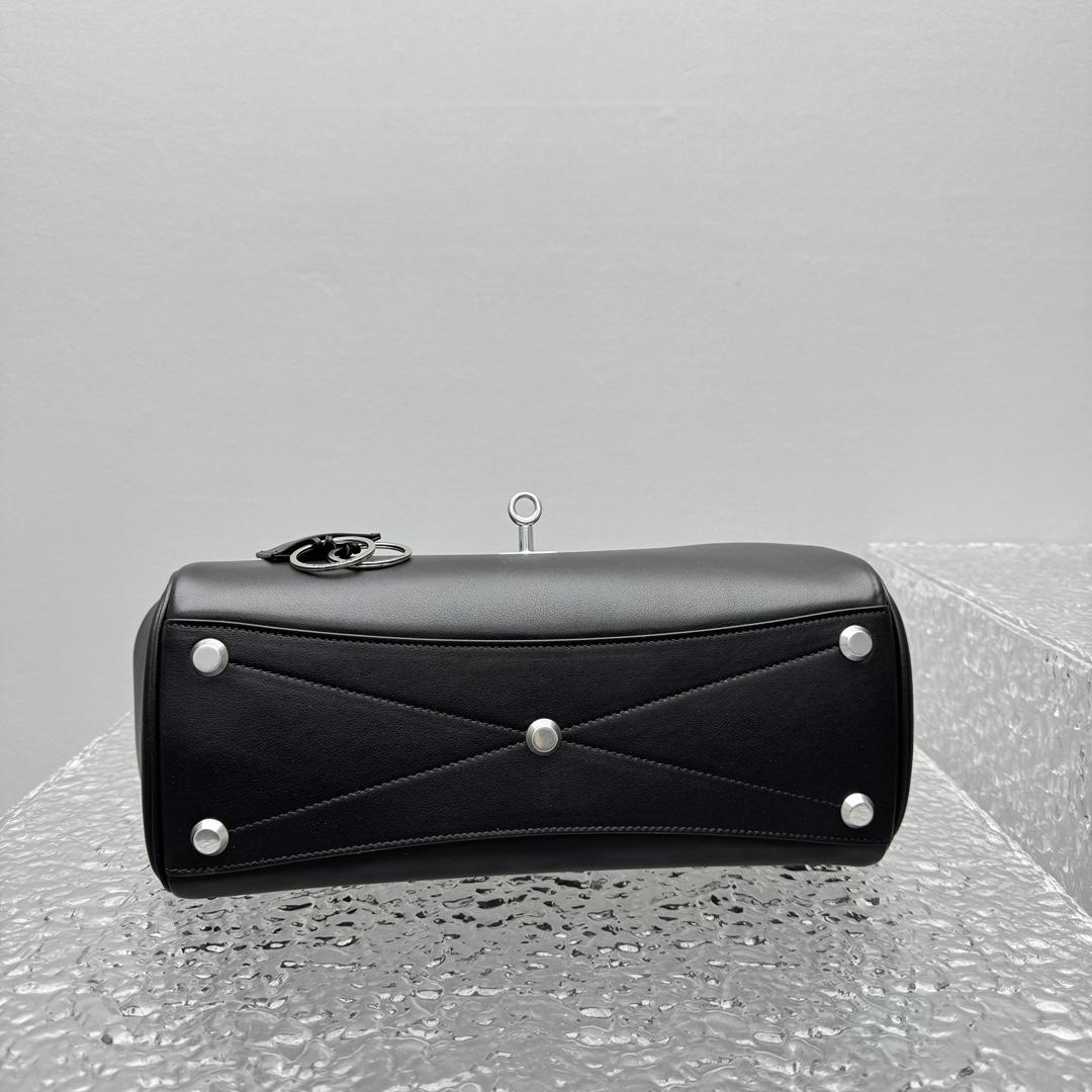 Balenciaga Bel Air Small Carry All Bag in black - DesignerGu