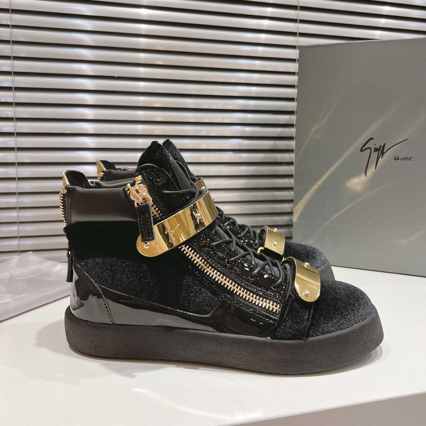 Giuseppe Zanotti Sneakers - DesignerGu