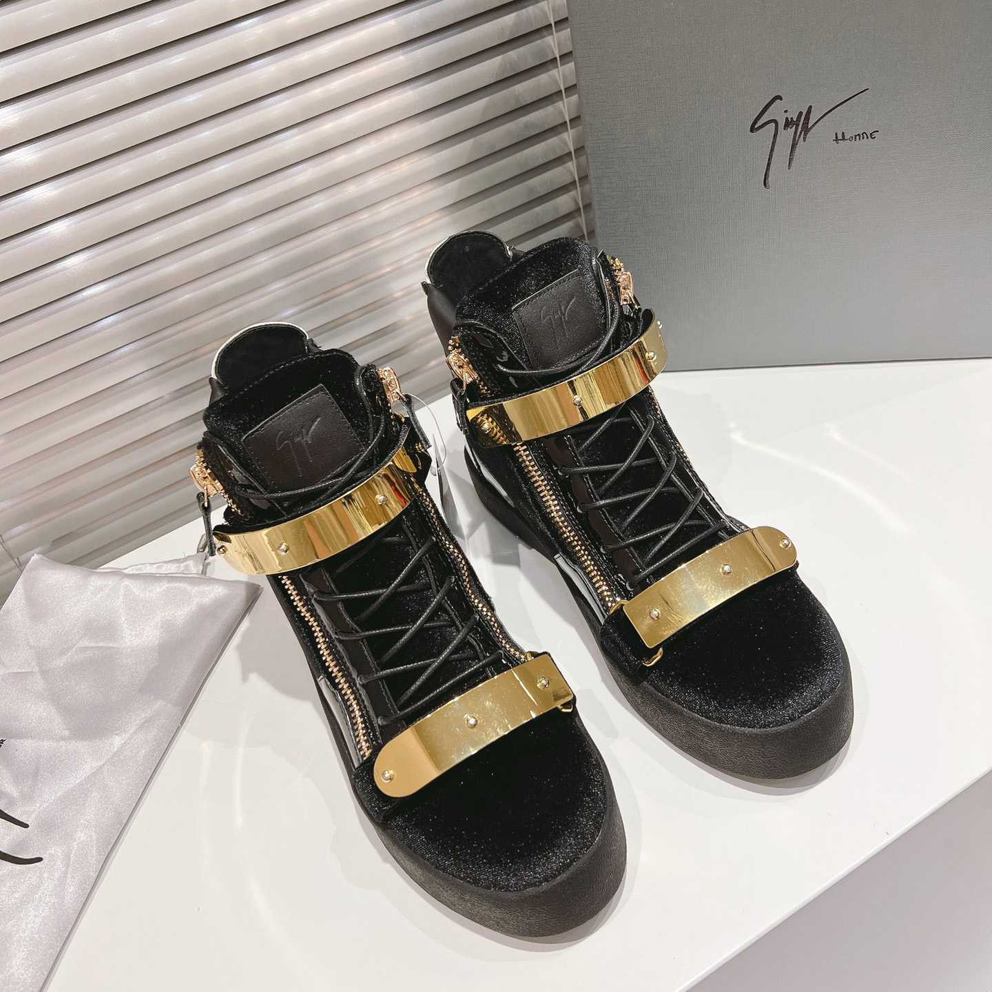 Giuseppe Zanotti Sneakers - DesignerGu