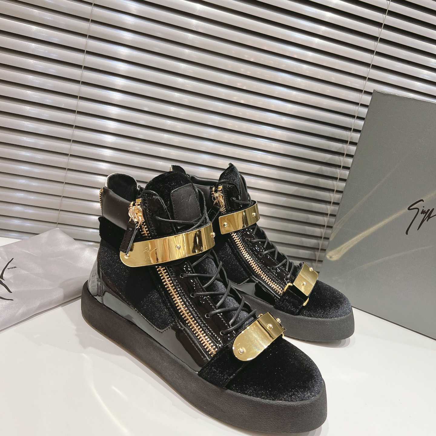 Giuseppe Zanotti Sneakers - DesignerGu