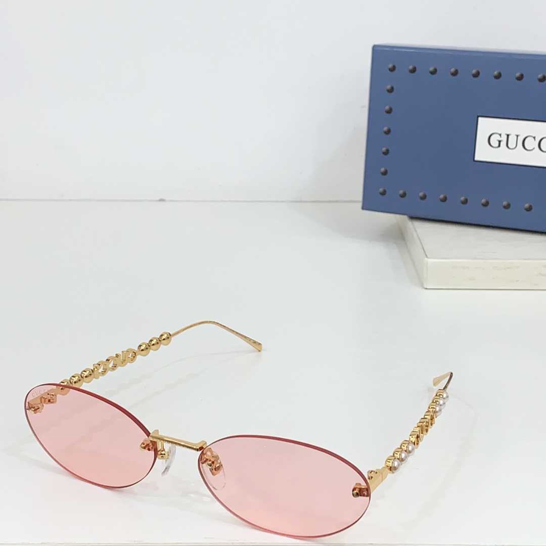 Gucci Oval Frame Sunglasses - DesignerGu