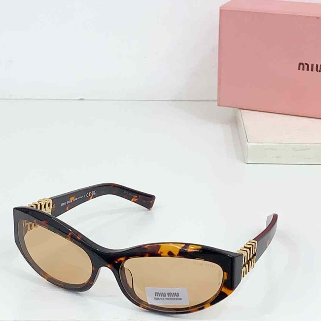 Miu Miu Miu Glimpse Sunglasses - DesignerGu