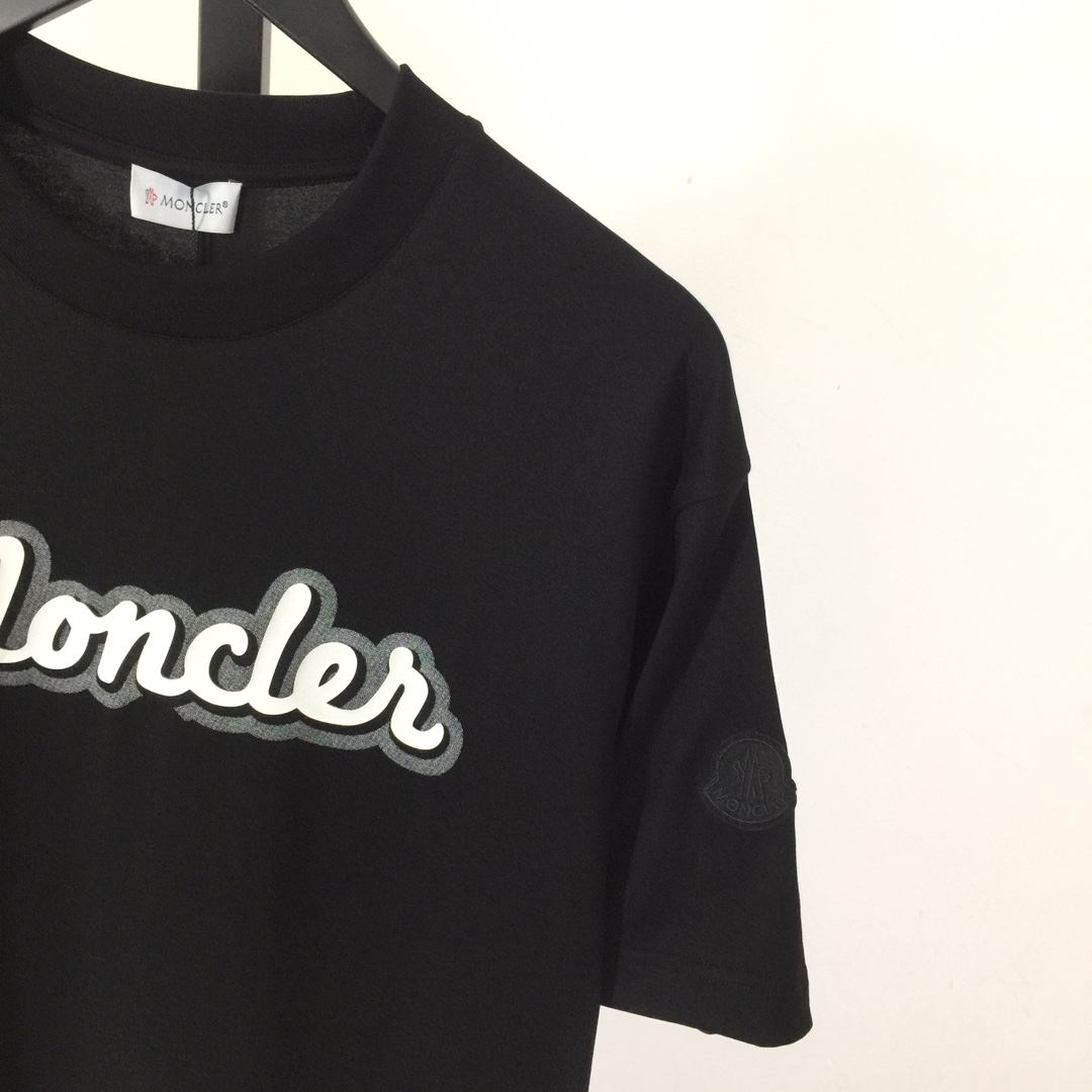 Moncler Logo T-Shirt - DesignerGu