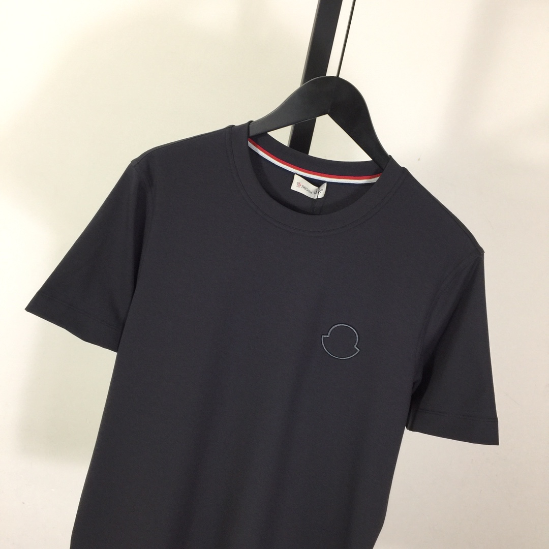 Moncler Logo T-Shirt - DesignerGu