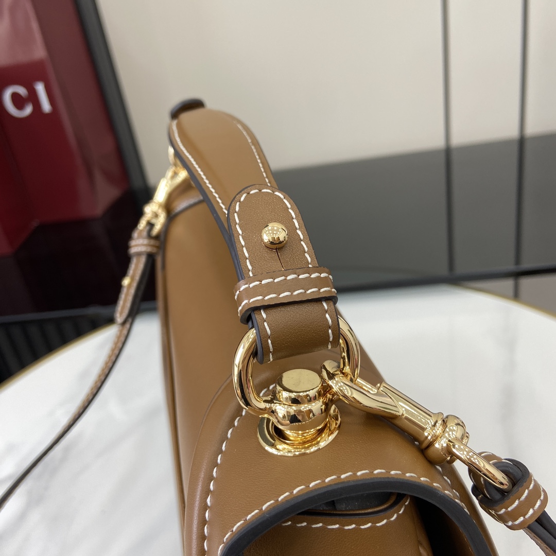 Gucci Blondie Medium Top Handle Bag - DesignerGu