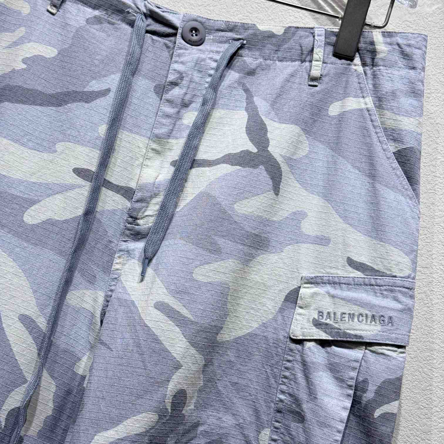 Balenciaga Large Cargo Pants In Light Grey - DesignerGu