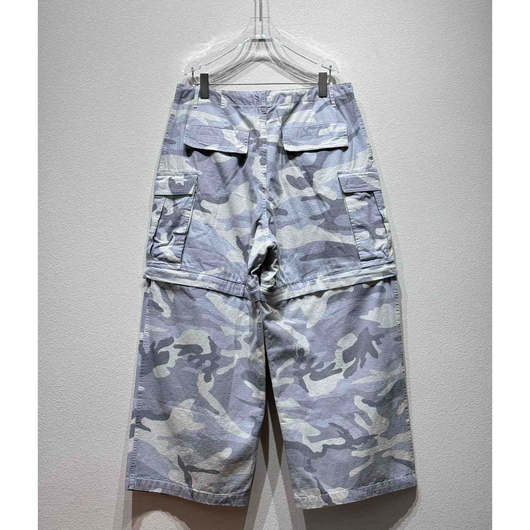 Balenciaga Large Cargo Pants In Light Grey - DesignerGu