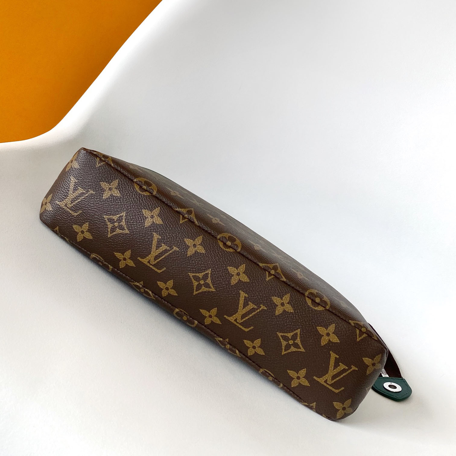 Louis Vuitton Pochette Voyage Souple    M13199 - DesignerGu