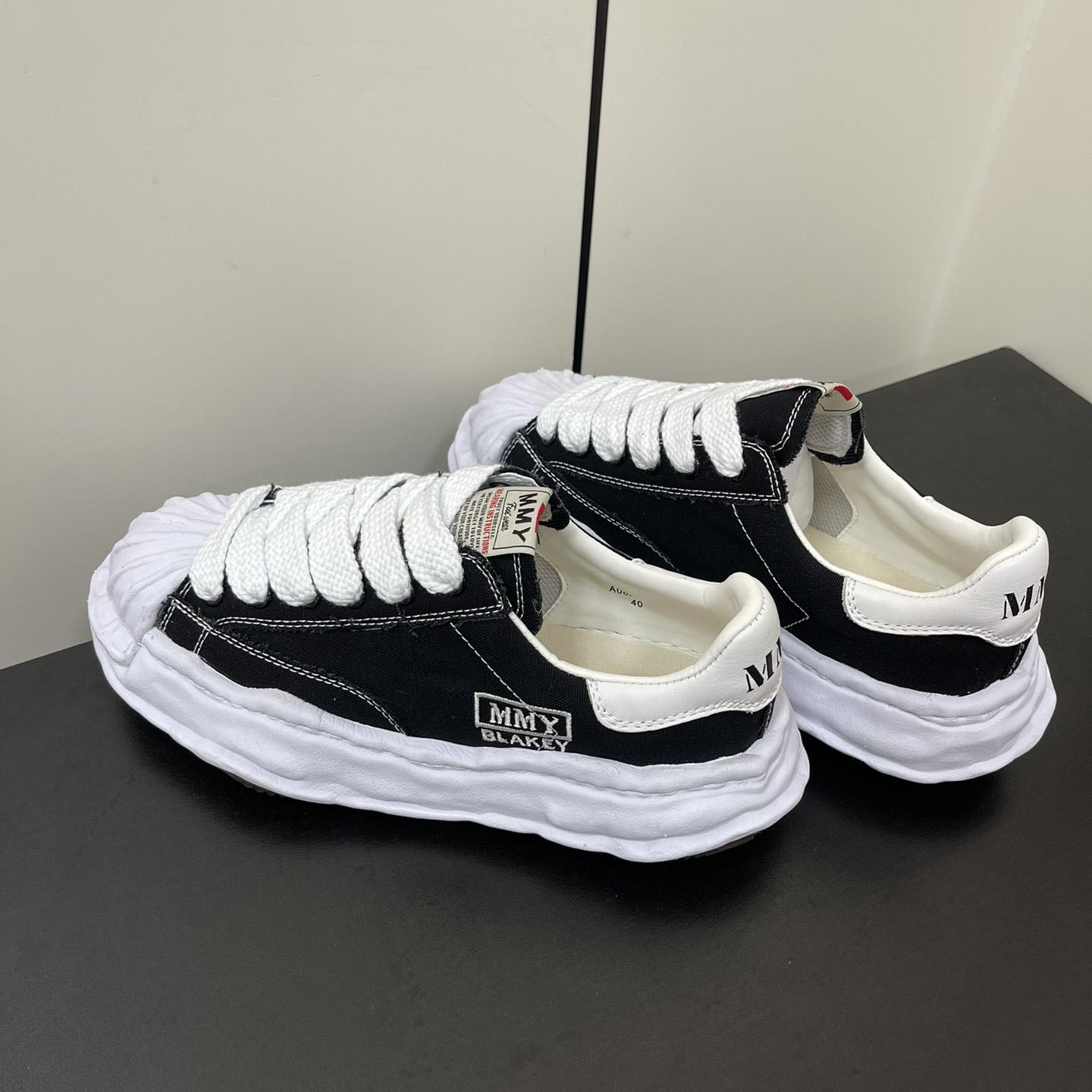 Maison Mihara Yasuhiro OG Sole Canvas Low Black Sneakers - DesignerGu