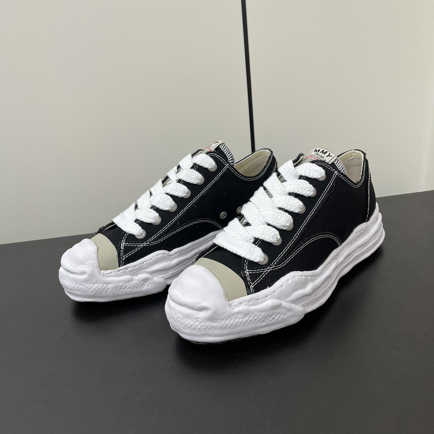 Maison Mihara Yasuhiro Low-Top Sneakers - DesignerGu