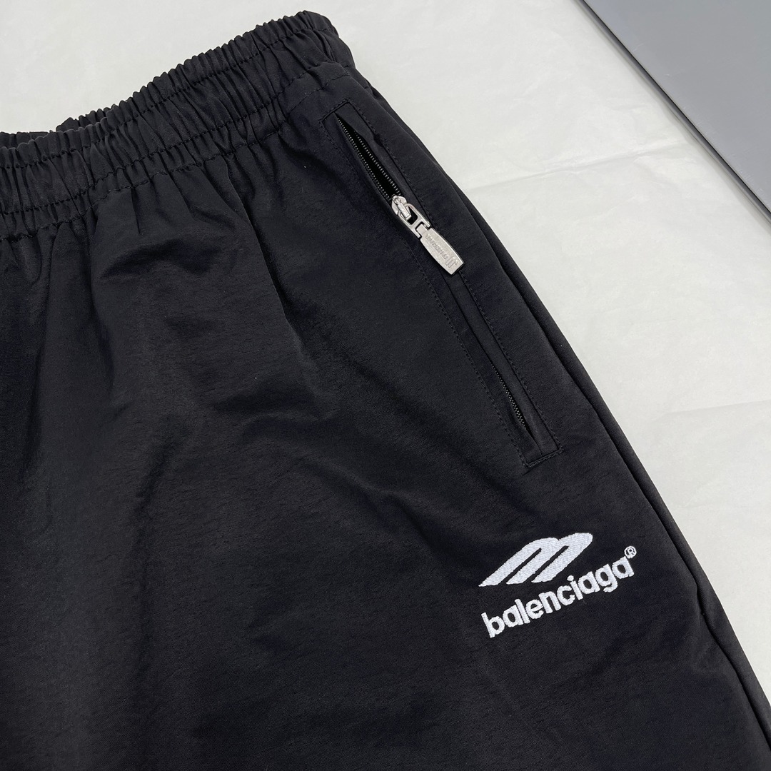 Balenciaga Tracksuit Pants  - DesignerGu