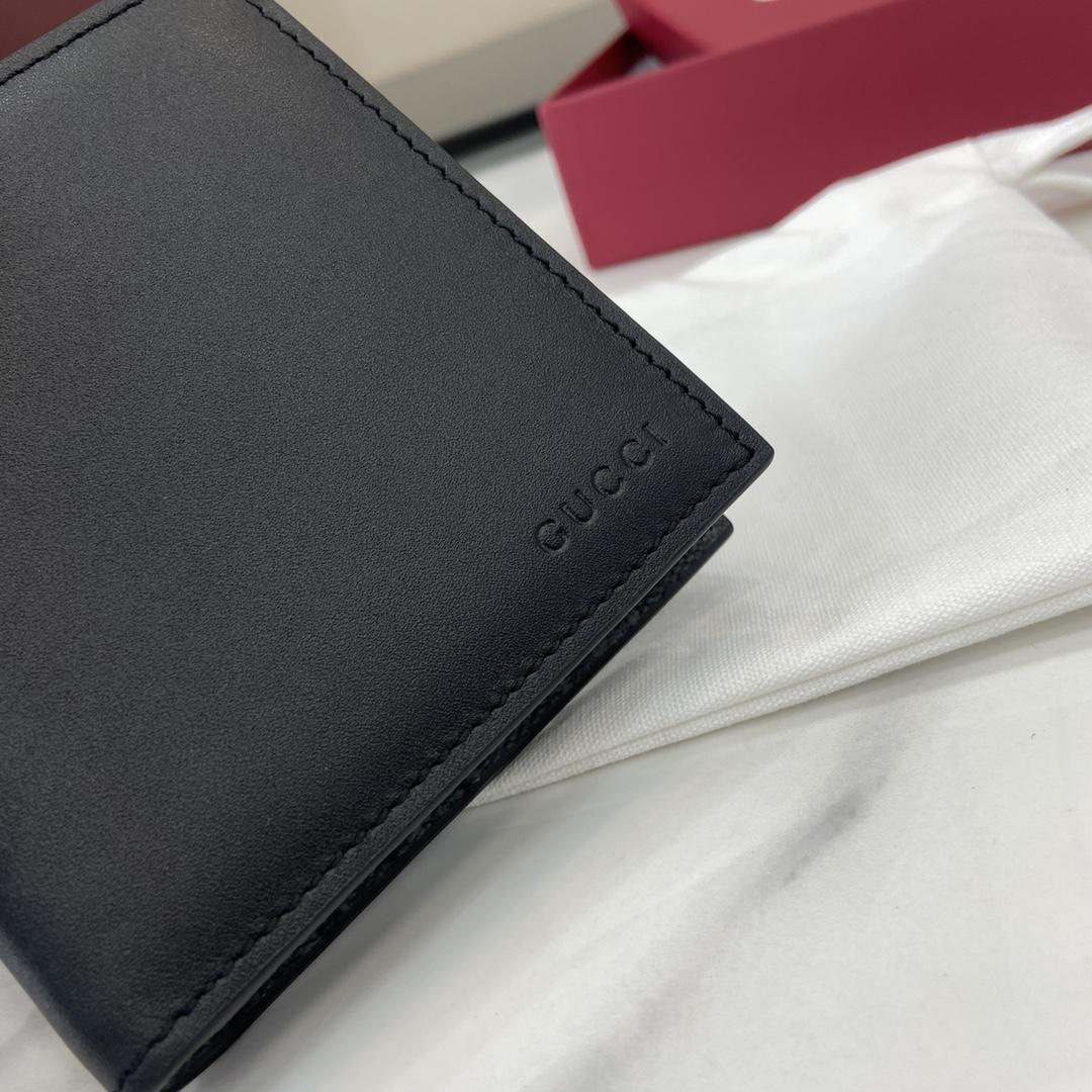 Gucci GG Emblem Bi-fold Embossed Wallet  - DesignerGu