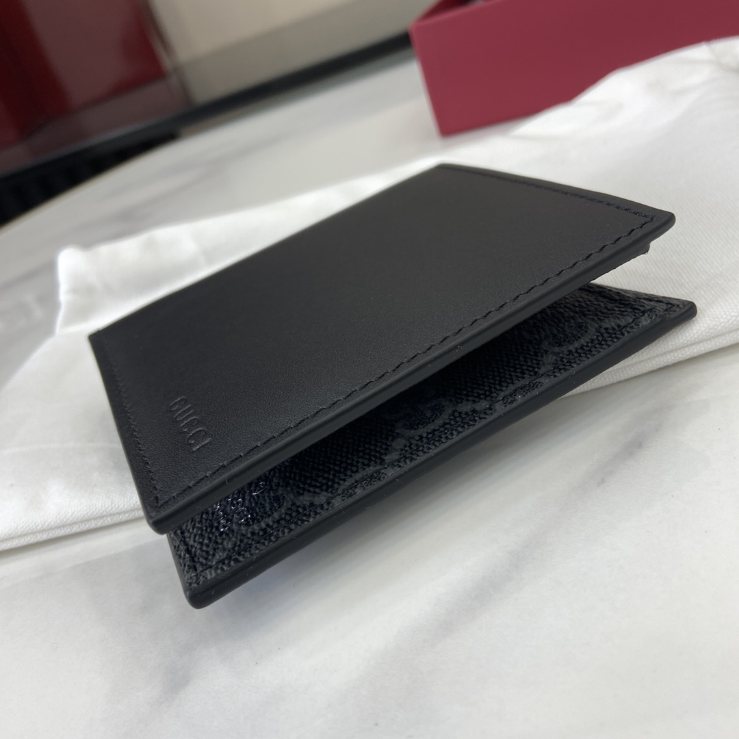 Gucci GG Emblem Bi-fold Embossed Wallet  - DesignerGu