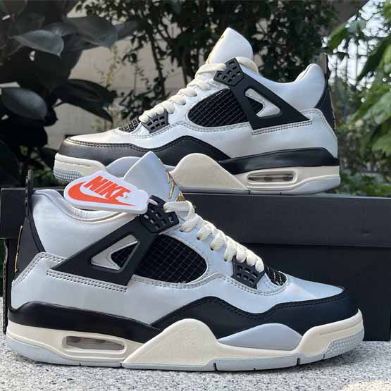 Jordan Air jordan 4 GS“Pure Platinum” Sneakers      FZ8585-070  - DesignerGu