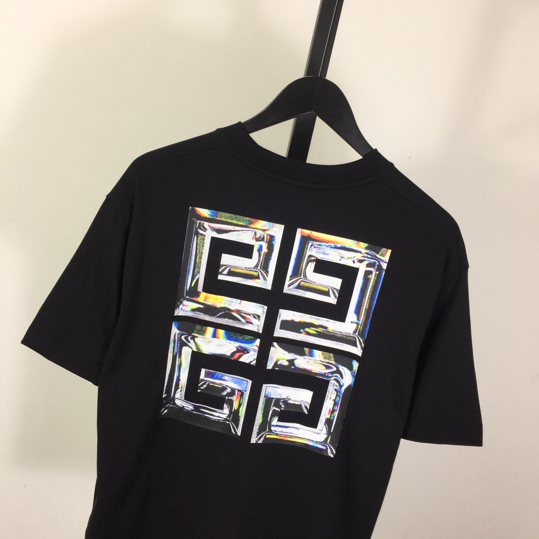 Givenchy Short-sleeved T-shirt In Cotton - DesignerGu