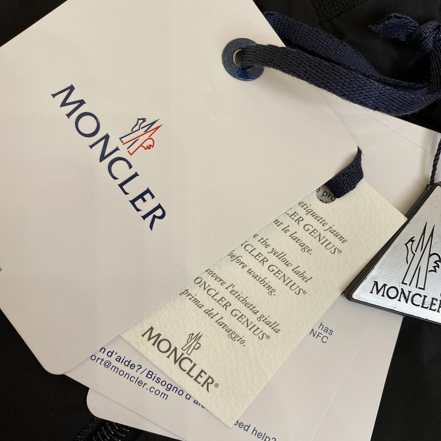 Moncler Logo Patch Zip-Up Jacket - DesignerGu