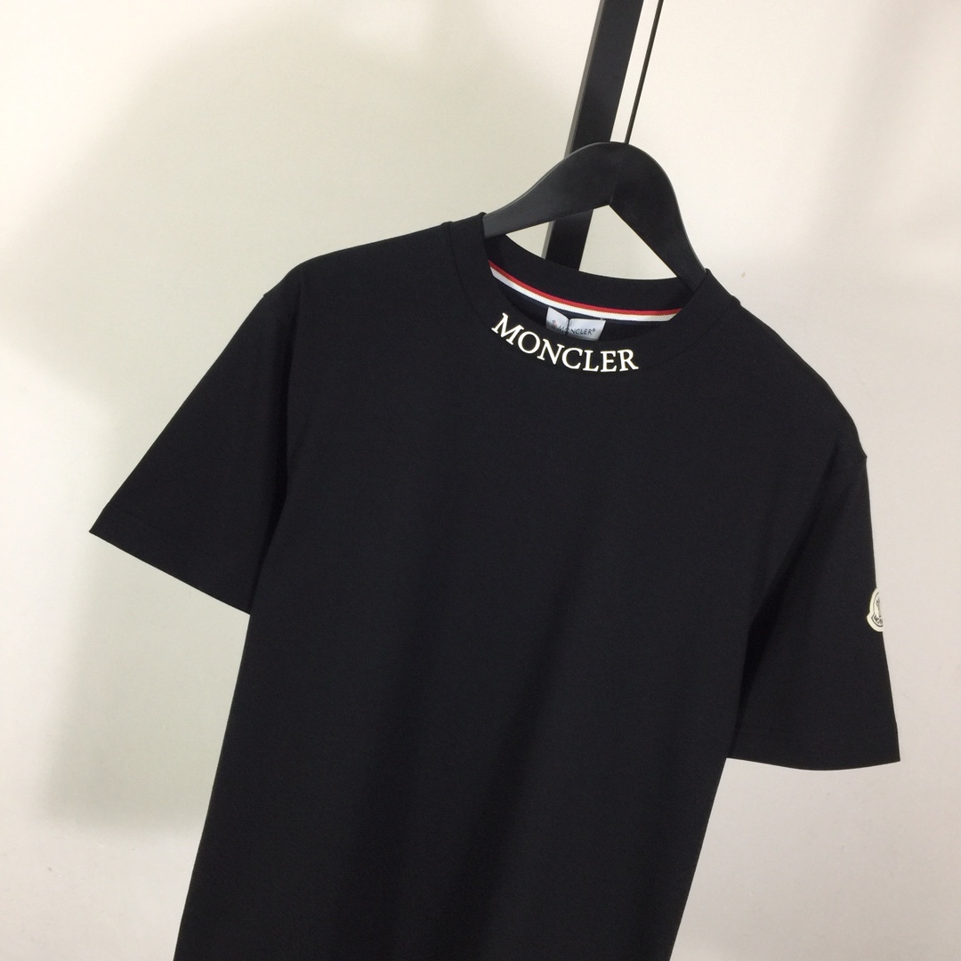 Moncler Logo Cotton T-shirt - DesignerGu