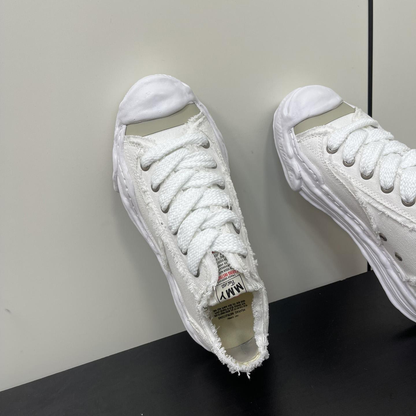 Maison Mihara Yasuhiro Low-Top Sneakers - DesignerGu