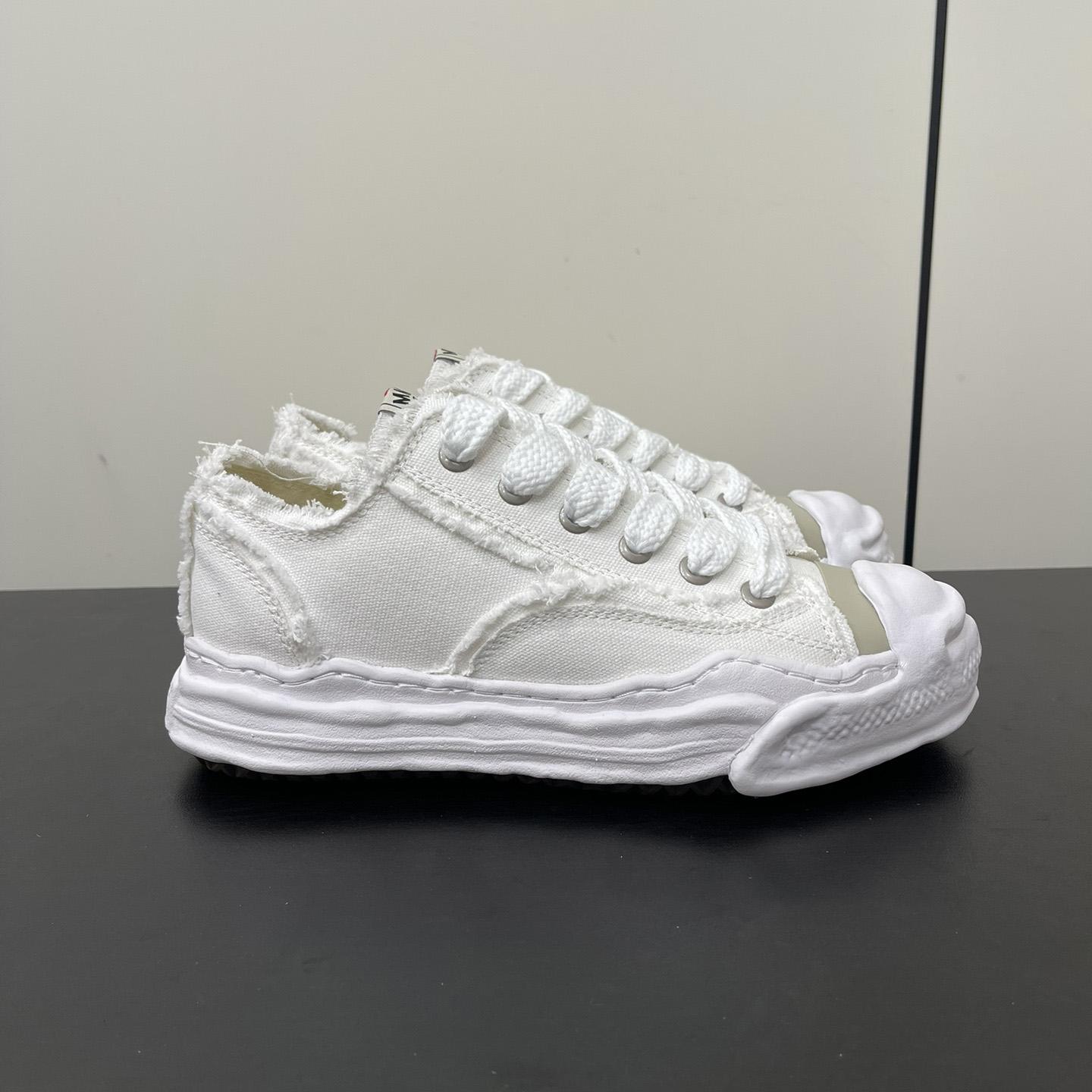 Maison Mihara Yasuhiro Low-Top Sneakers - DesignerGu