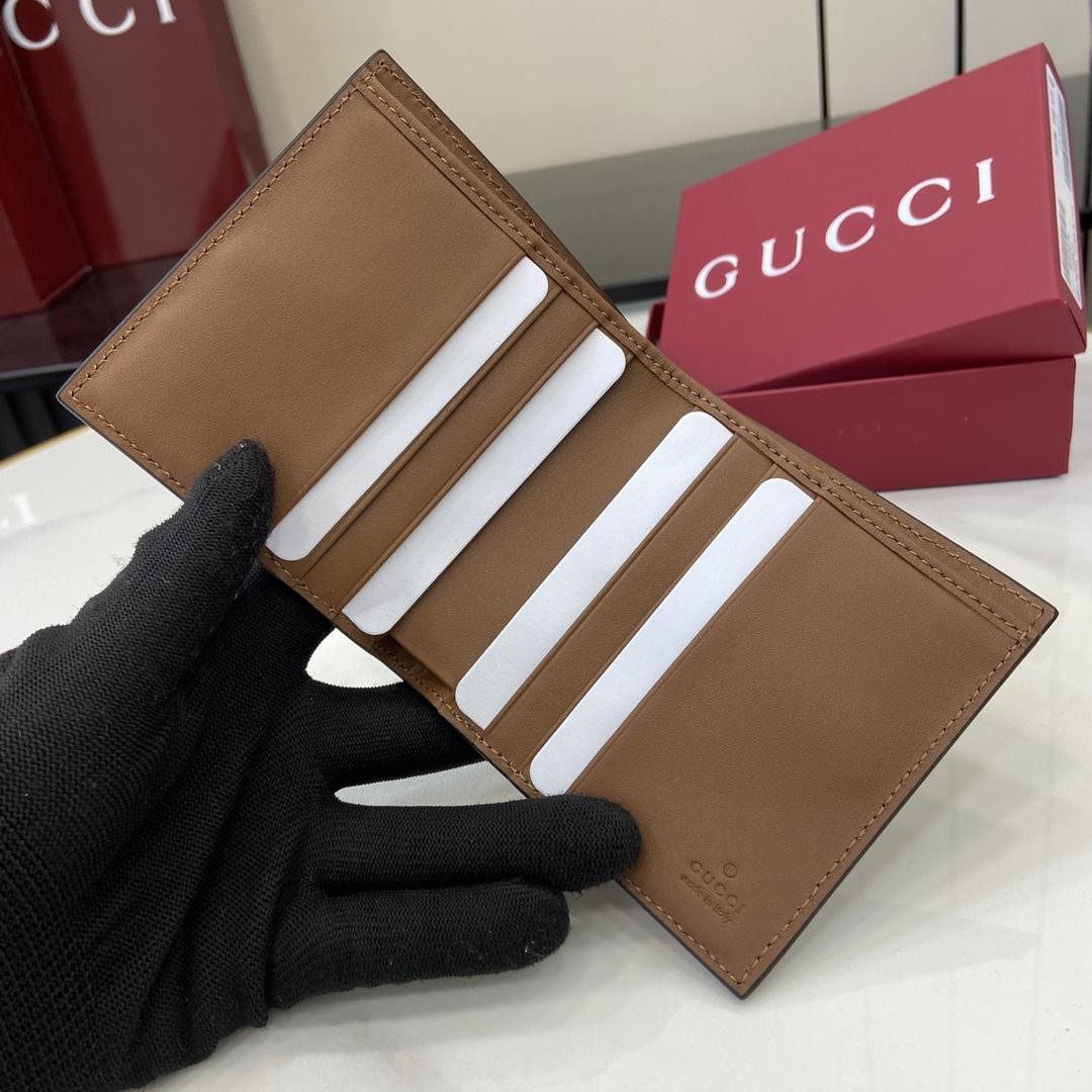 Gucci GG Emblem Bi-fold Wallet  - DesignerGu