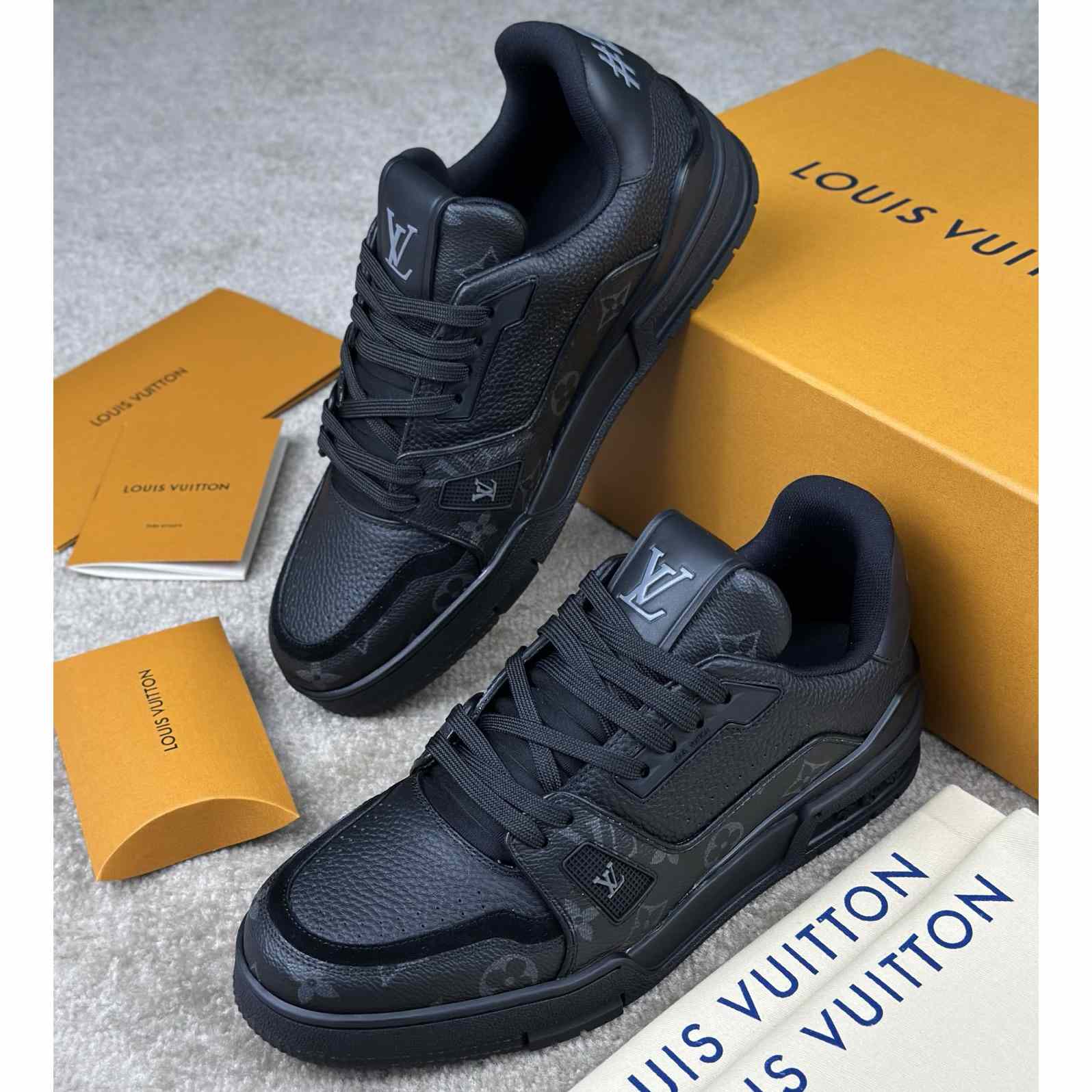 Louis Vuitton LV Trainer Sneaker       1ADH4M - DesignerGu